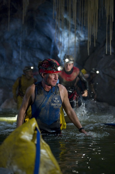 %title插图%num 夺命深渊 3D蓝光原盘下载+高清MKV版/3D惊天洞地(台)潜行深渊(港)洞穴圣地/2011 James Cameron's Sanctum 20.5G